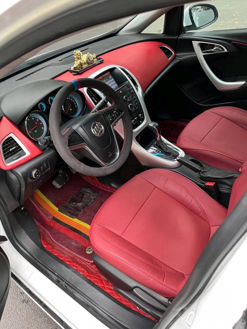 沈阳11年别克英朗8