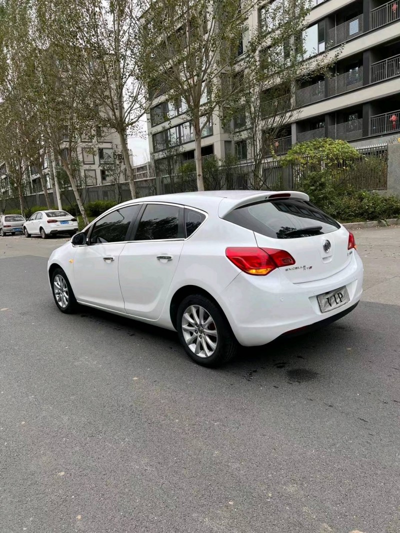 沈阳11年别克英朗9