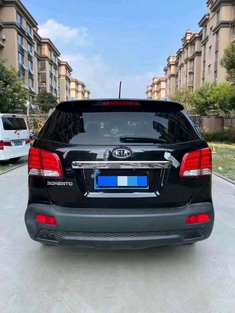 东营12年起亚索兰托9
