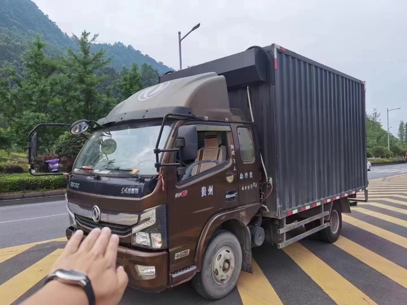 重庆20年东风T34