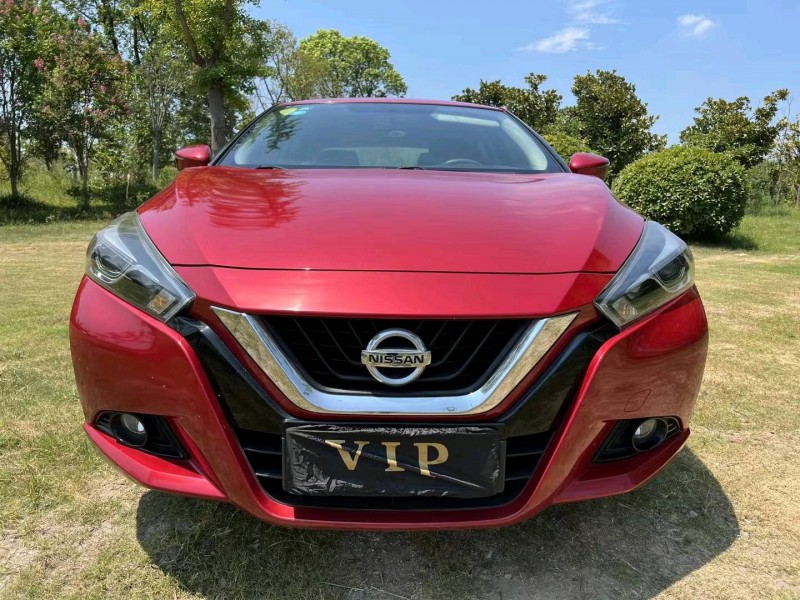 泰州17年日产蓝鸟8