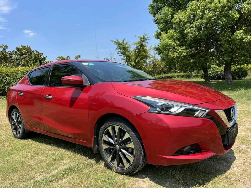 泰州17年日产蓝鸟7