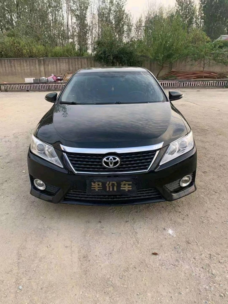 济南14年丰田凯美瑞1