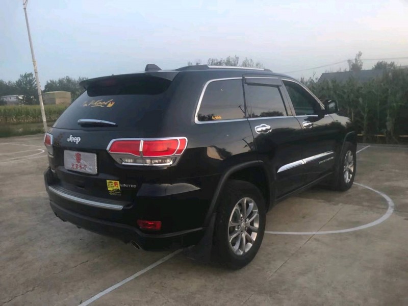 徐州14年Jeep大切諾基2