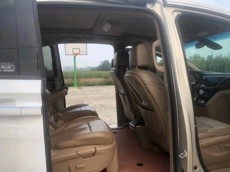 徐州17年别克GL83