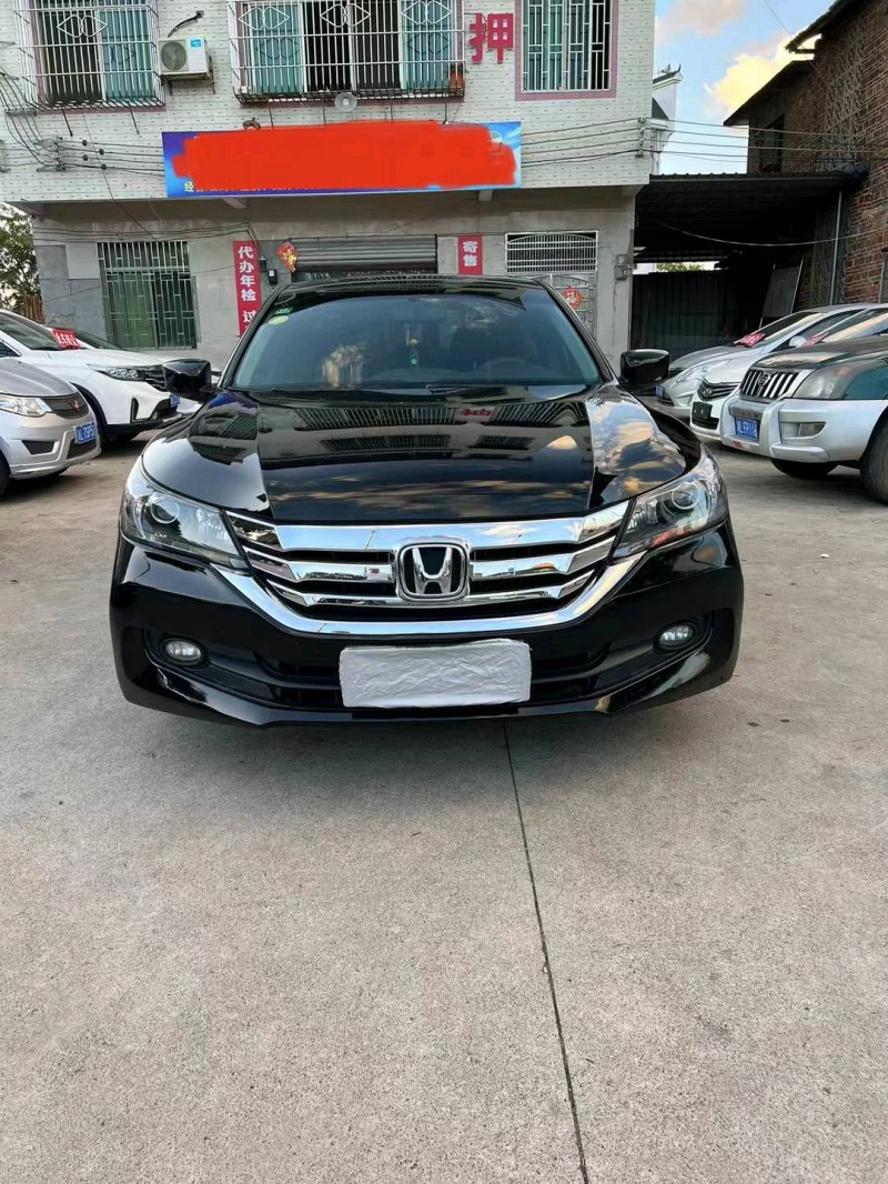 邵阳14年本田雅阁8