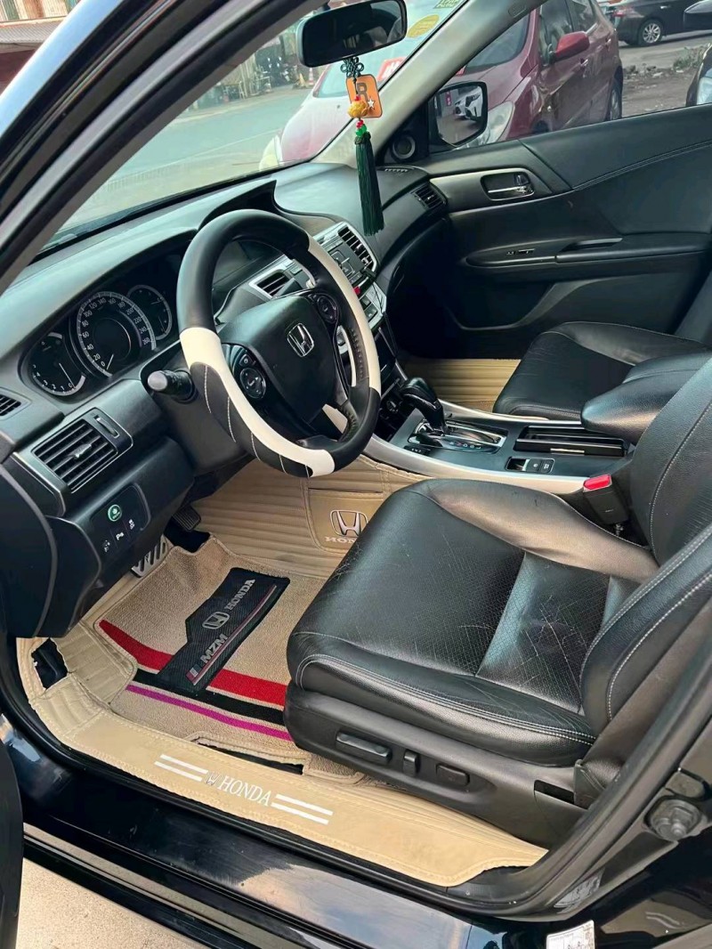 邵阳14年本田雅阁1