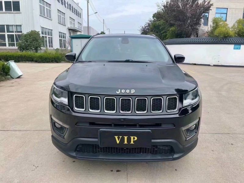東營18年Jeep指南者1