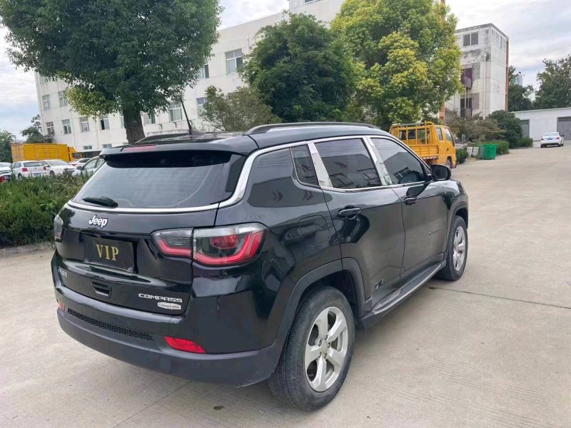 東營18年Jeep指南者6