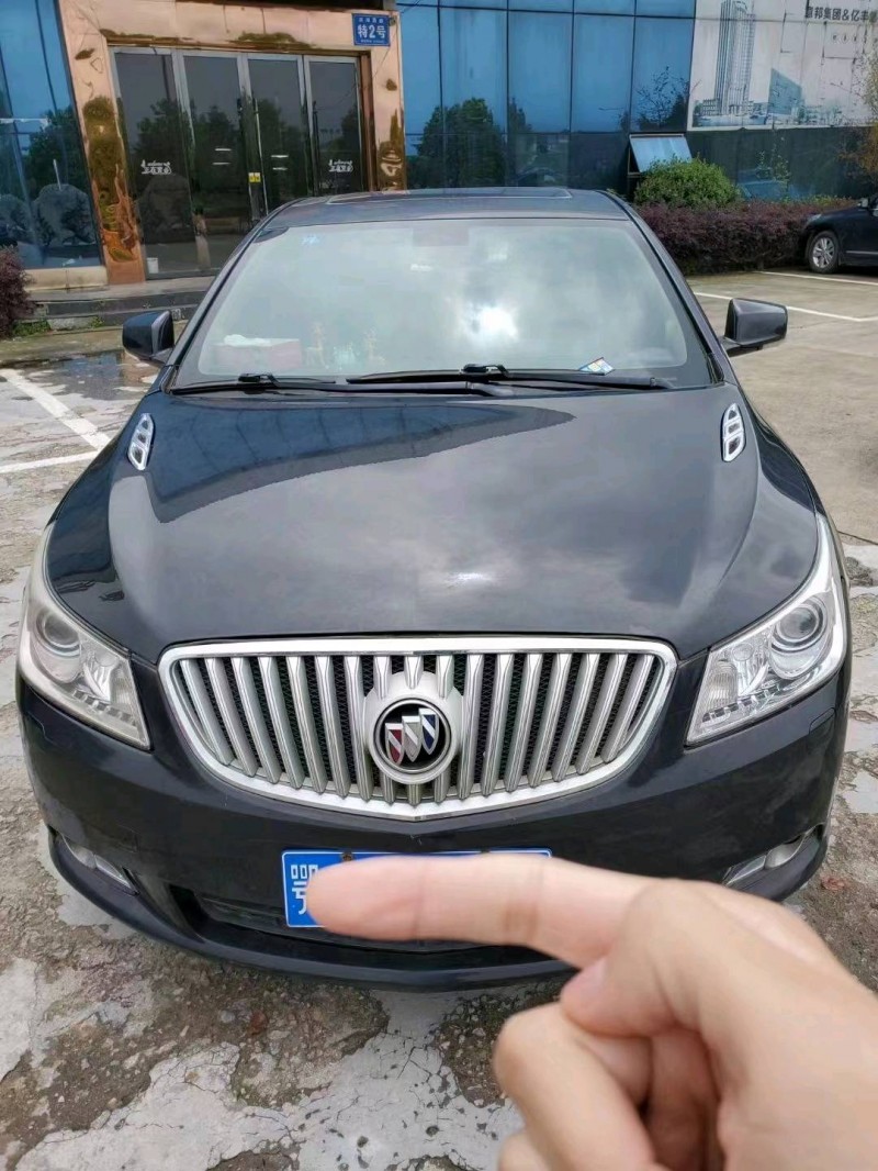 武汉11年别克君越1