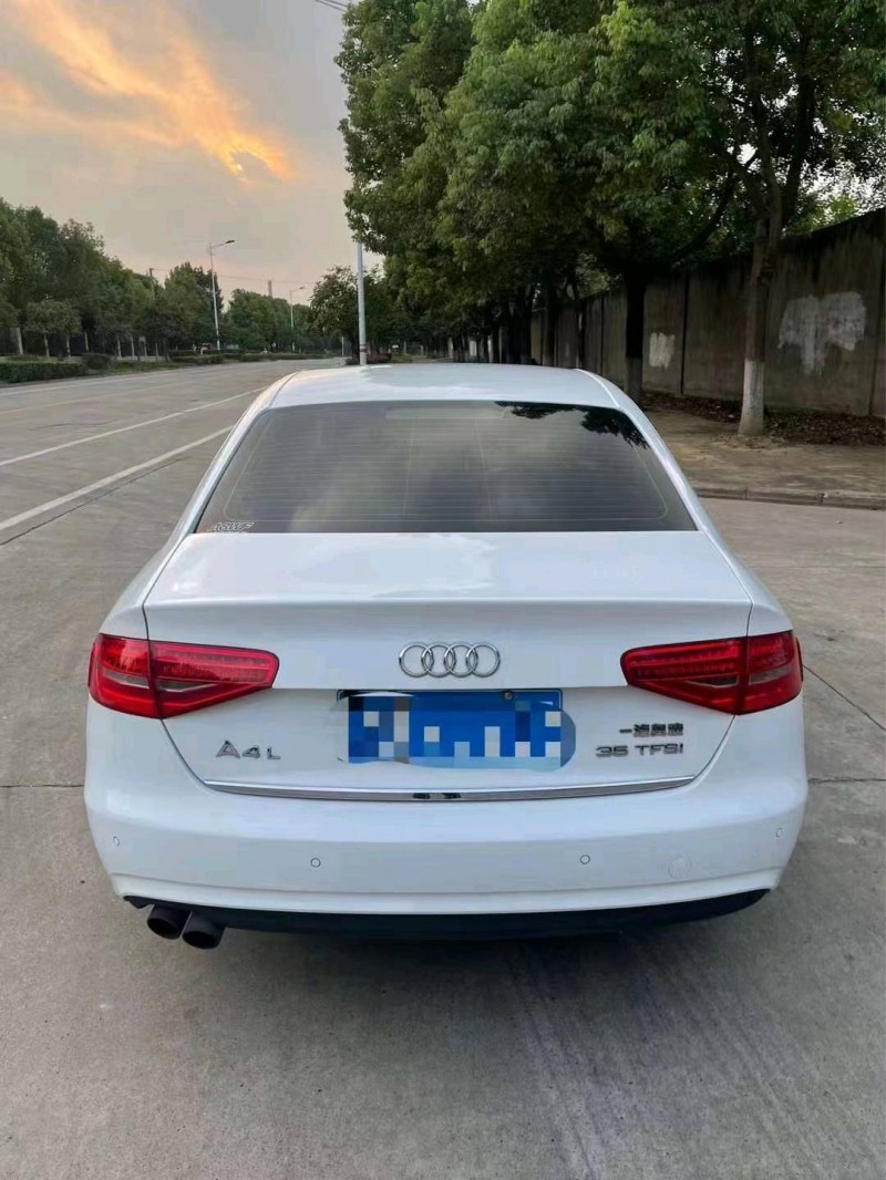 武汉14年奥迪A4L9
