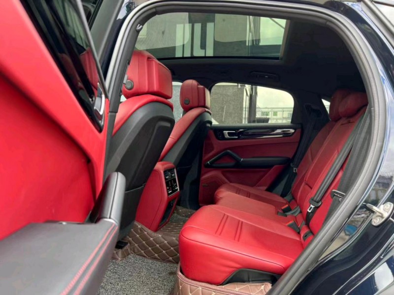 东莞21年保时捷卡宴4