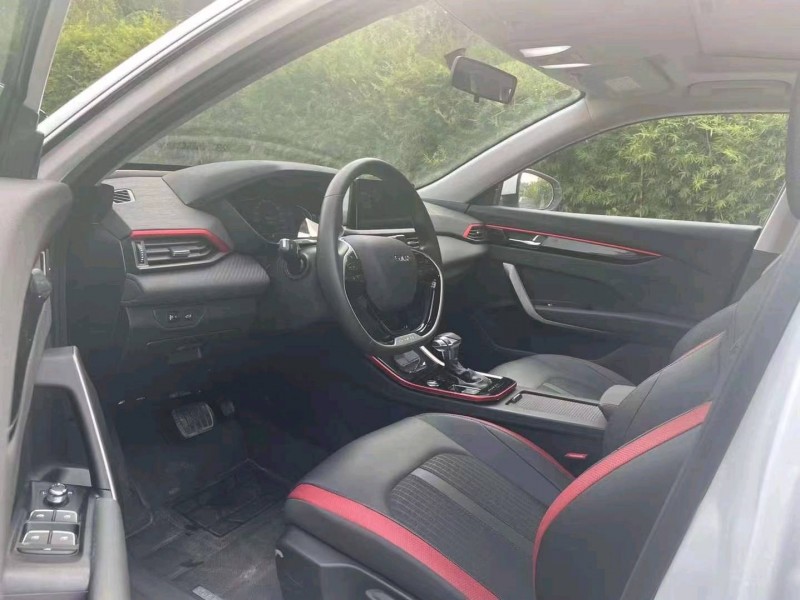 北京22年东风奕炫8