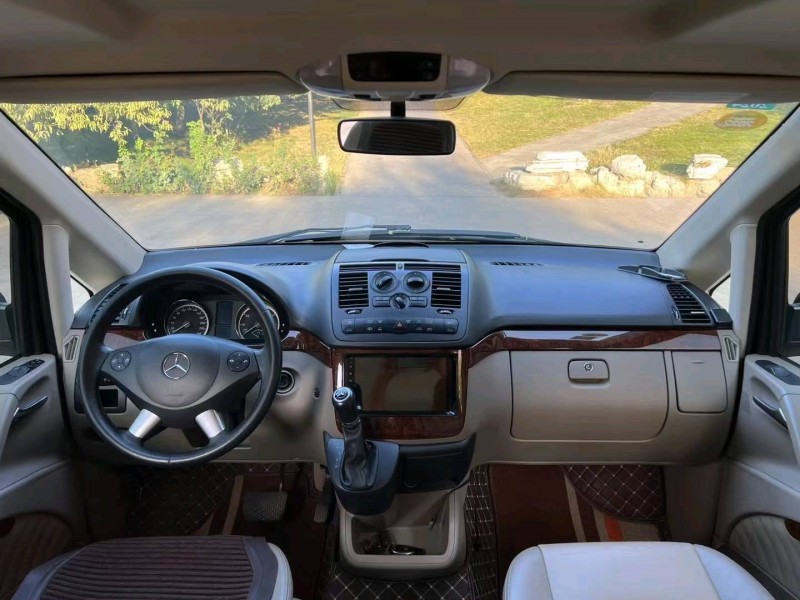 邢台16年奔驰唯雅诺8