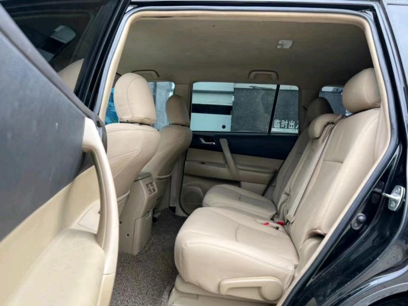 东莞14年丰田汉兰达6