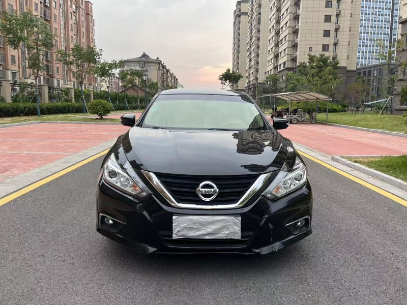 徐州18年日产天籁1