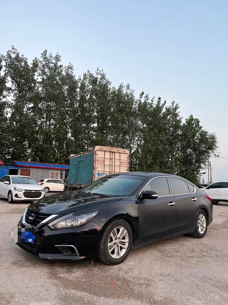 北京17年日产天籁2