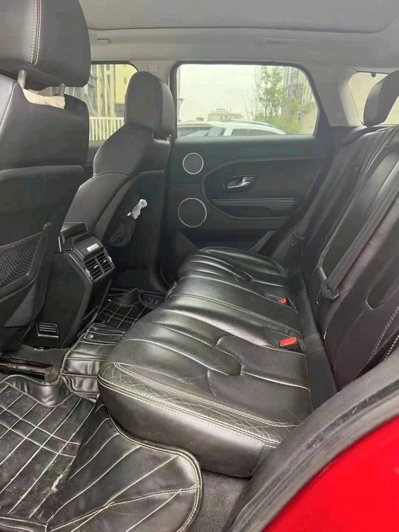 重庆14年路虎极光8