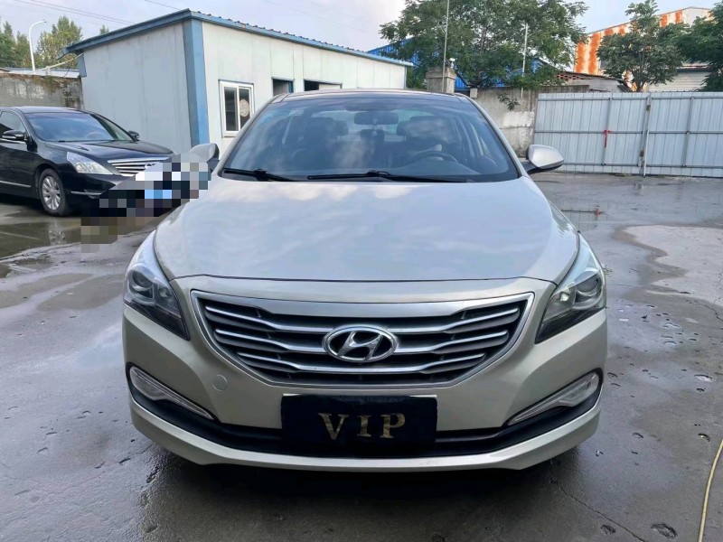 济宁16年现代名图9