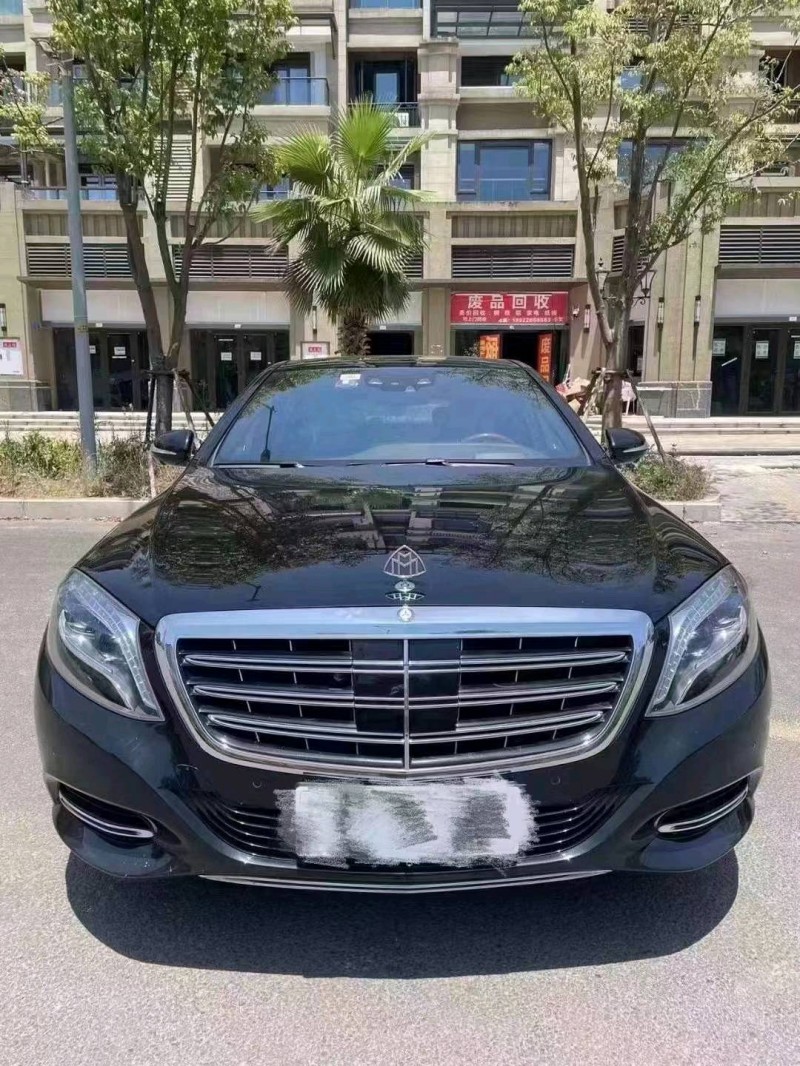 重庆16年奔驰迈巴赫S级1