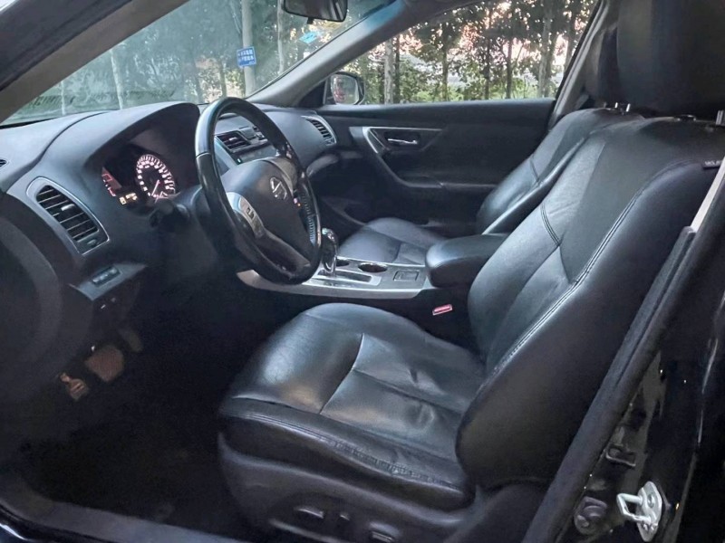 济南16年日产天籁6