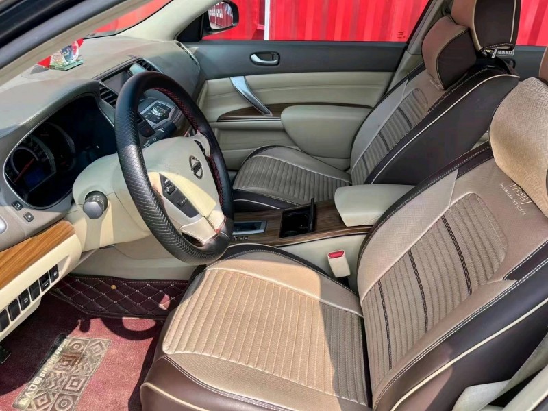 济南12年日产天籁2