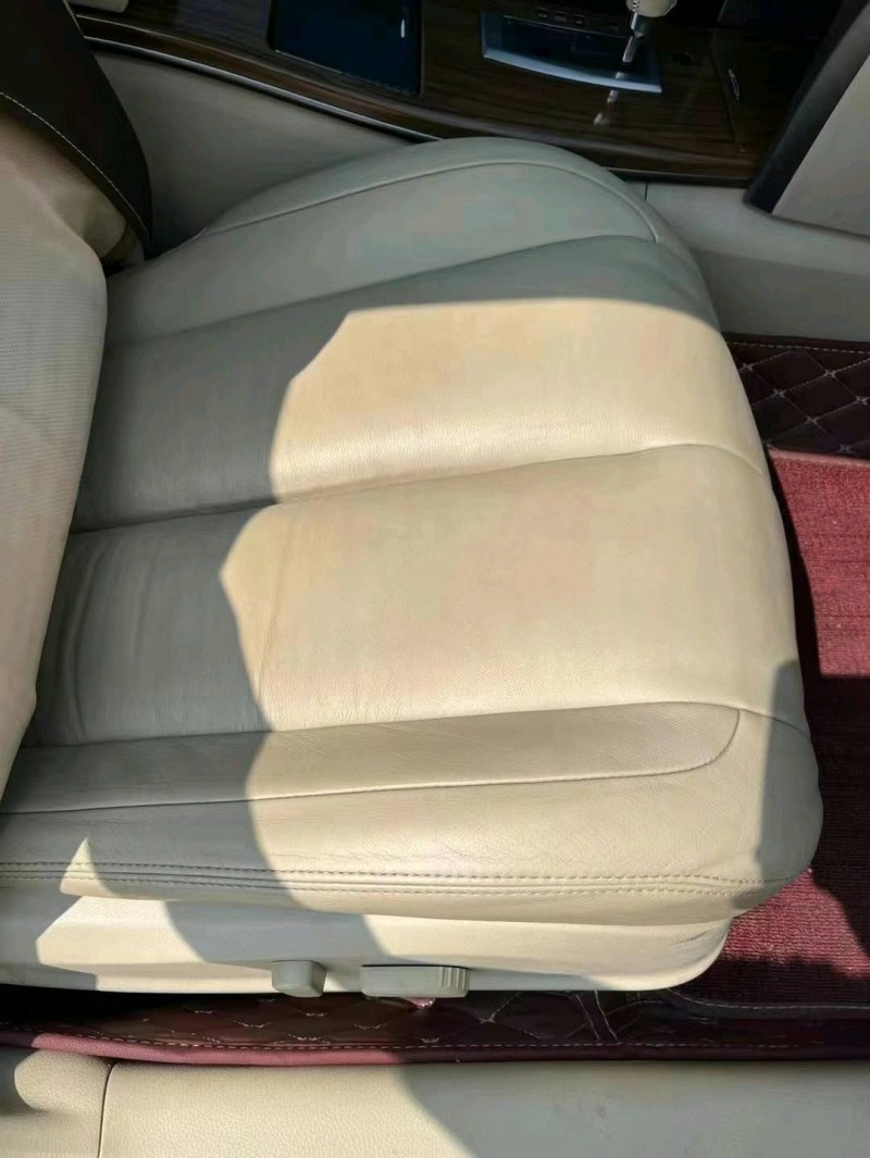 济南12年日产天籁1