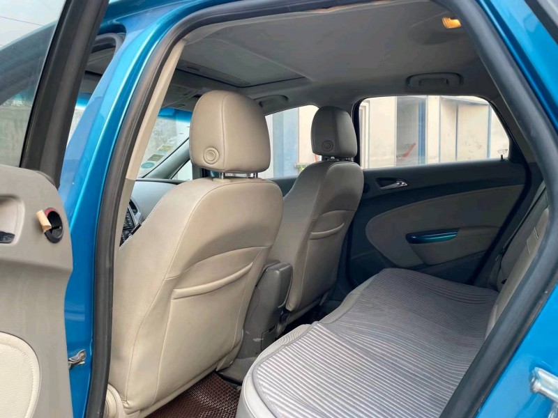 济宁13年别克英朗GT5