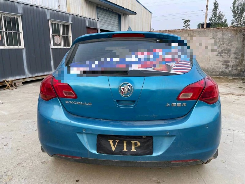 济宁13年别克英朗GT9