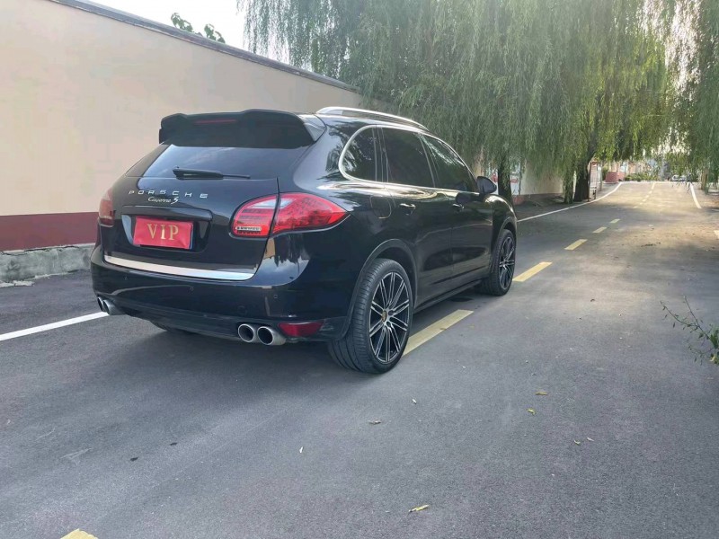 煙臺11年保時捷卡宴5