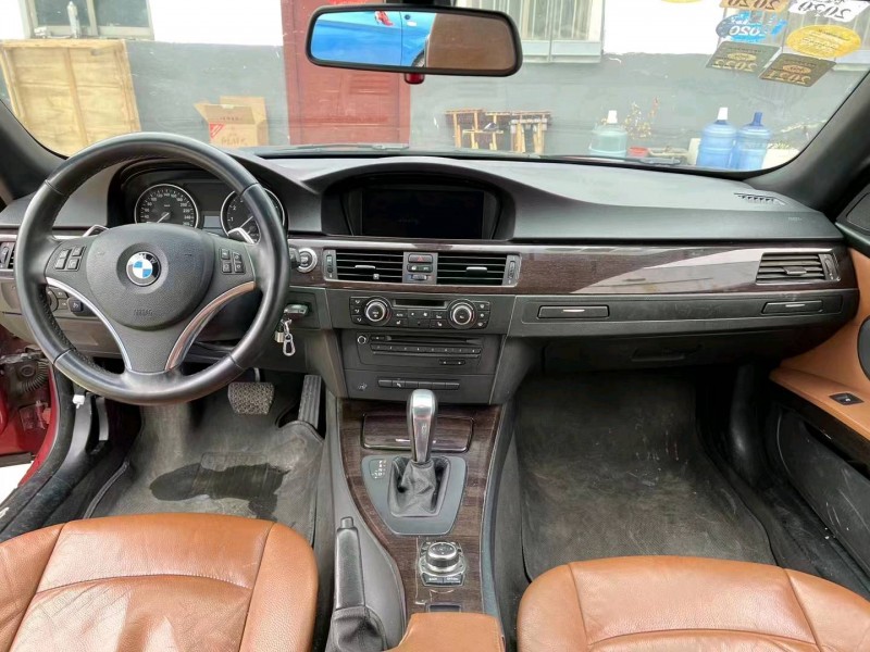 济宁11年宝马3系5