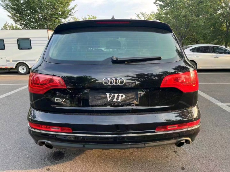 济宁12年奥迪Q79