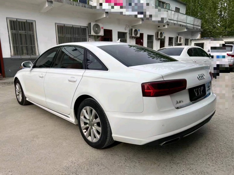 济宁16年奥迪A6L8