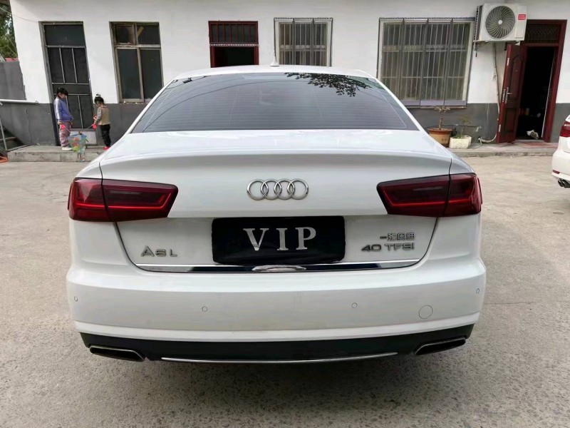 济宁16年奥迪A6L9