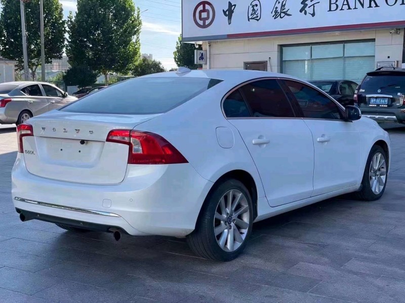 枣庄16年沃尔沃S60L7