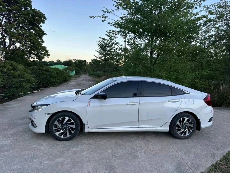 宜春19年本田思域5