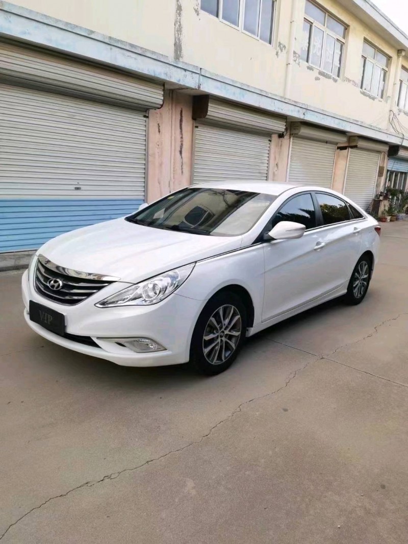 东营16年现代索纳塔八3