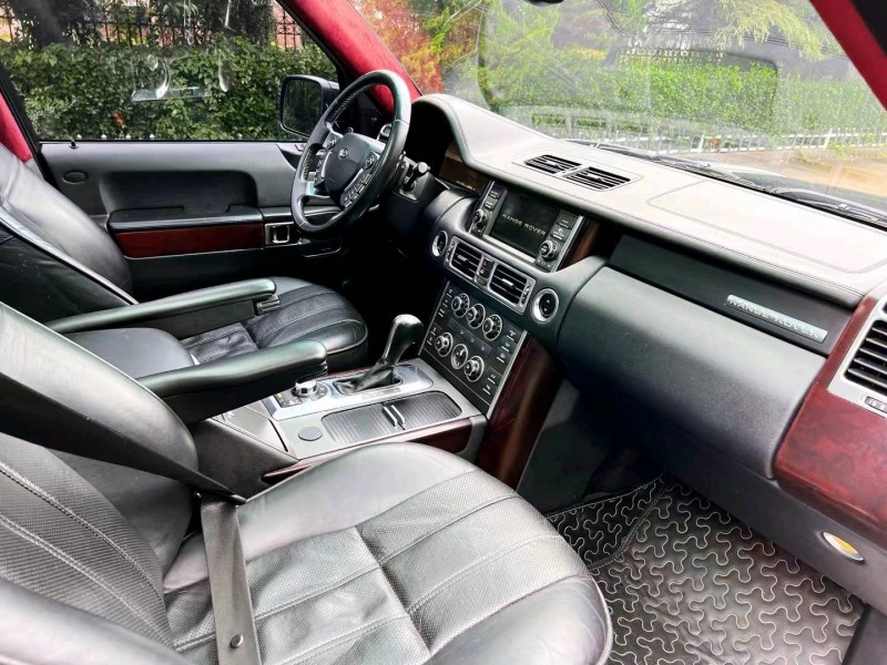 东营11年路虎揽胜行政4