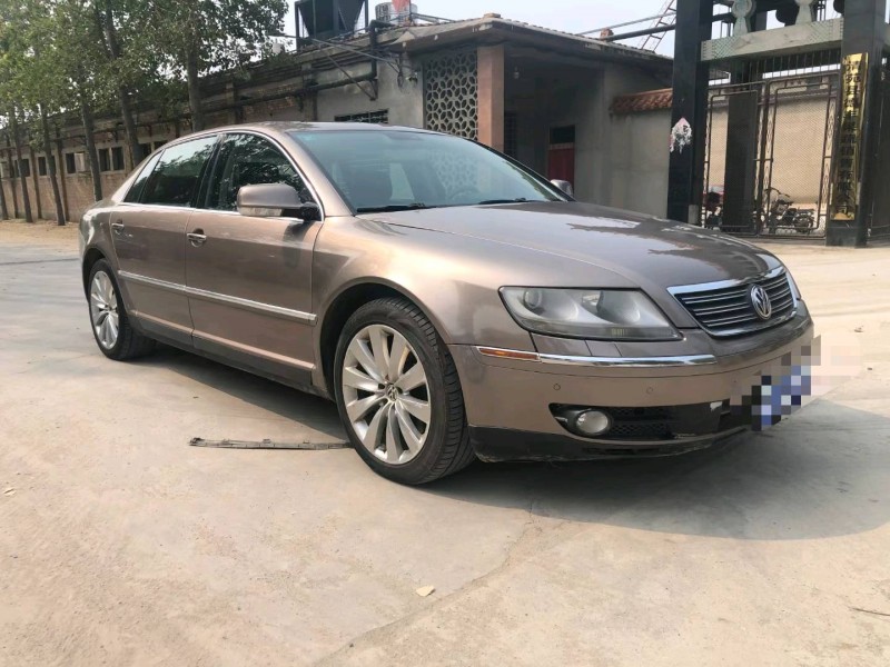 保定10年大众辉腾2