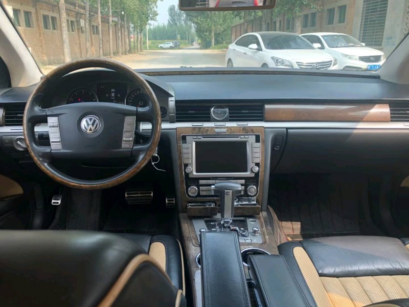 保定10年大众辉腾6