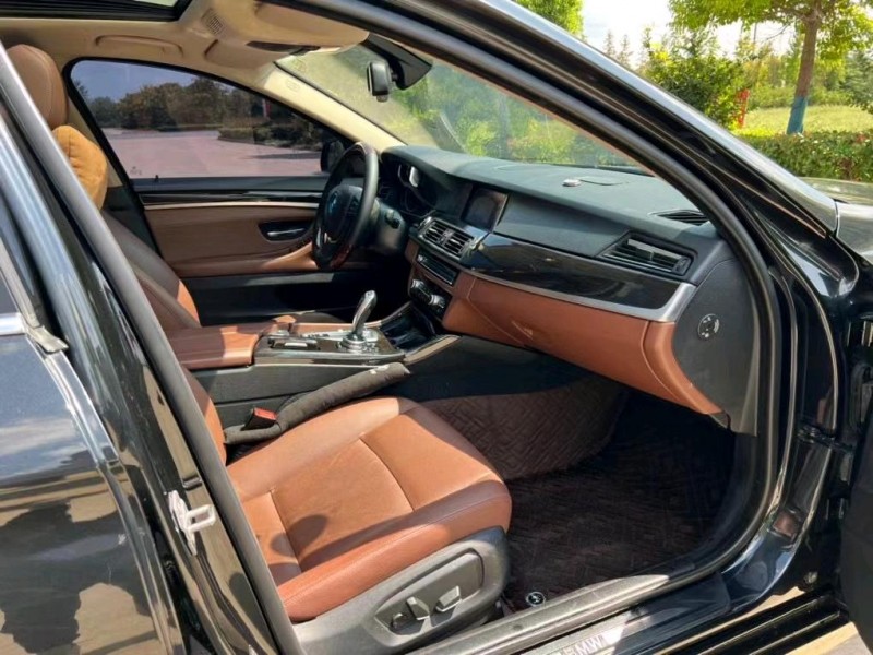 盐城16年宝马5系9