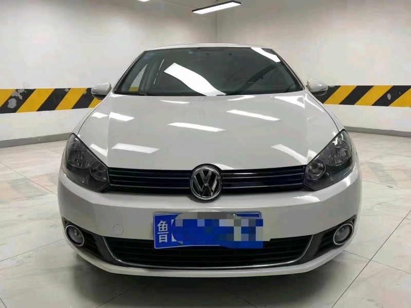 成都13年大众高尔夫1