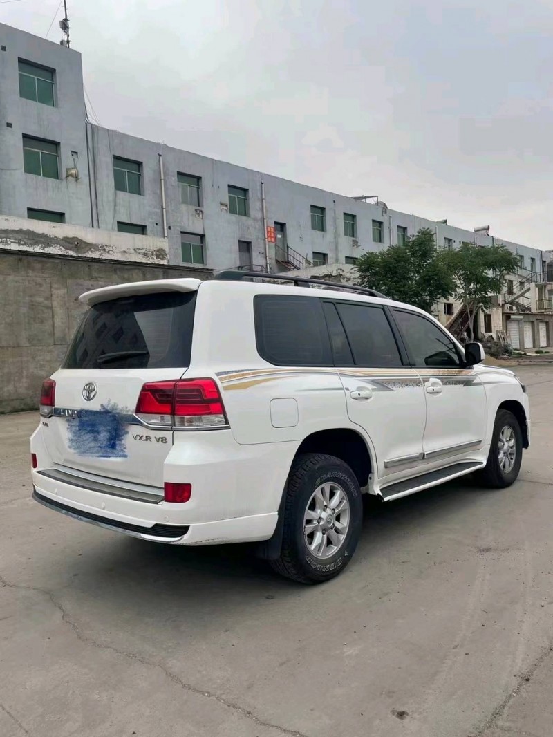 徐州12年丰田兰德酷路泽4