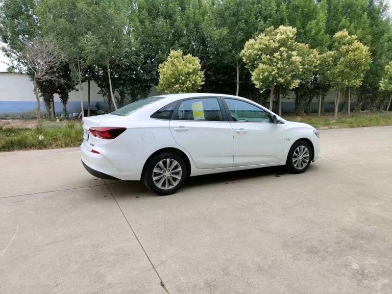 北京22年雪佛兰科鲁泽7