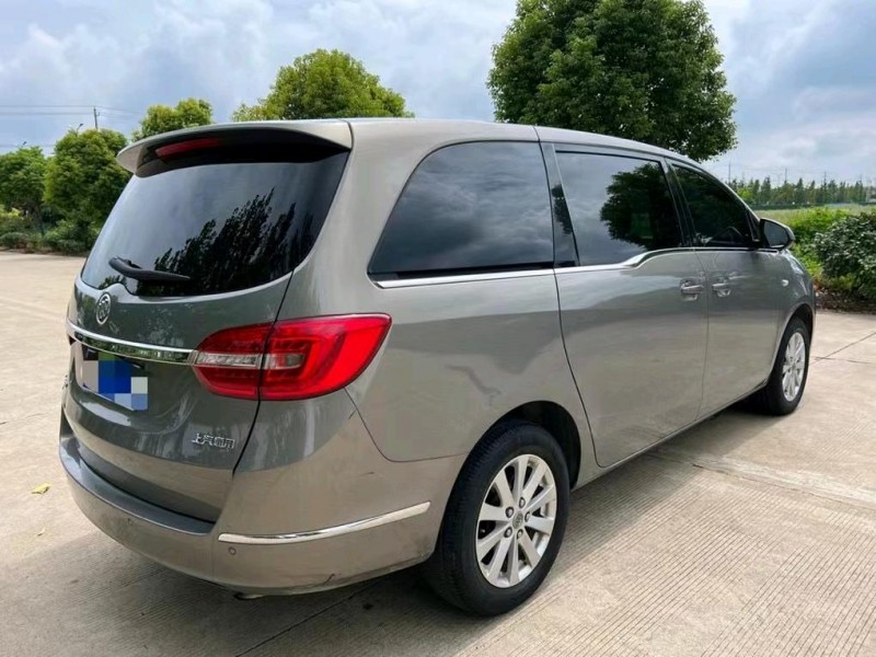 盐城18年别克GL84