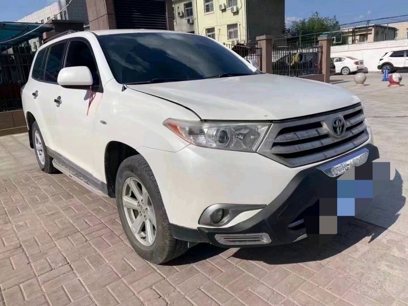 北京13年丰田汉兰达8