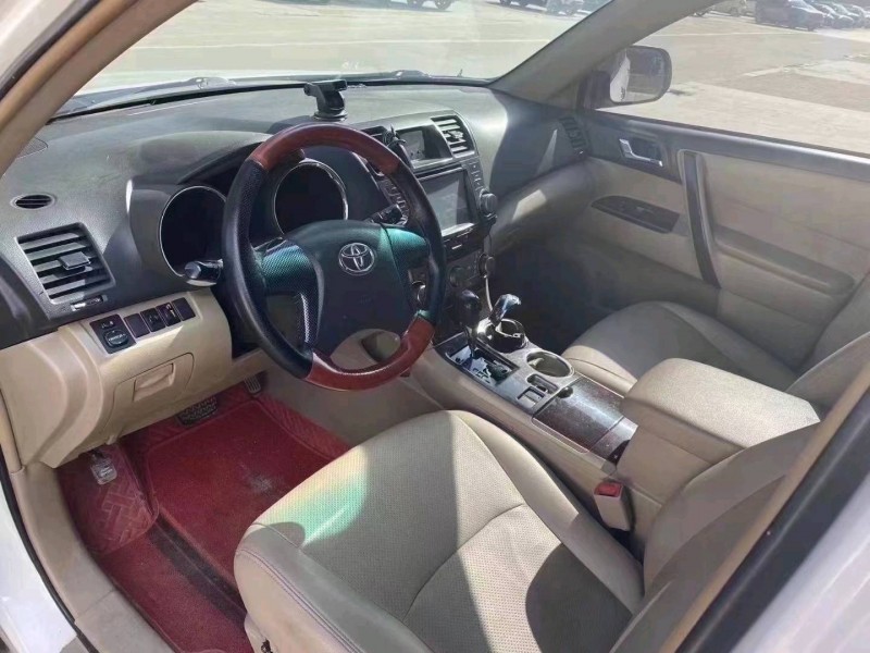 北京13年丰田汉兰达3