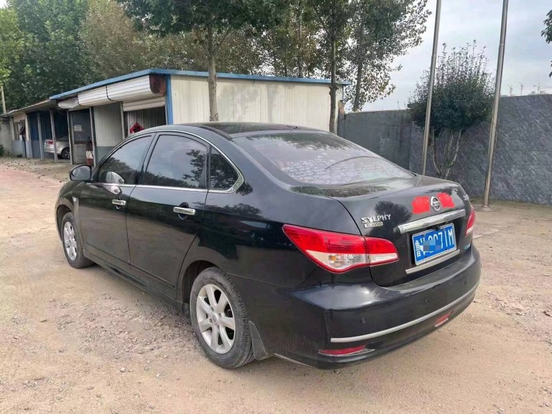 济南15年日产轩逸5