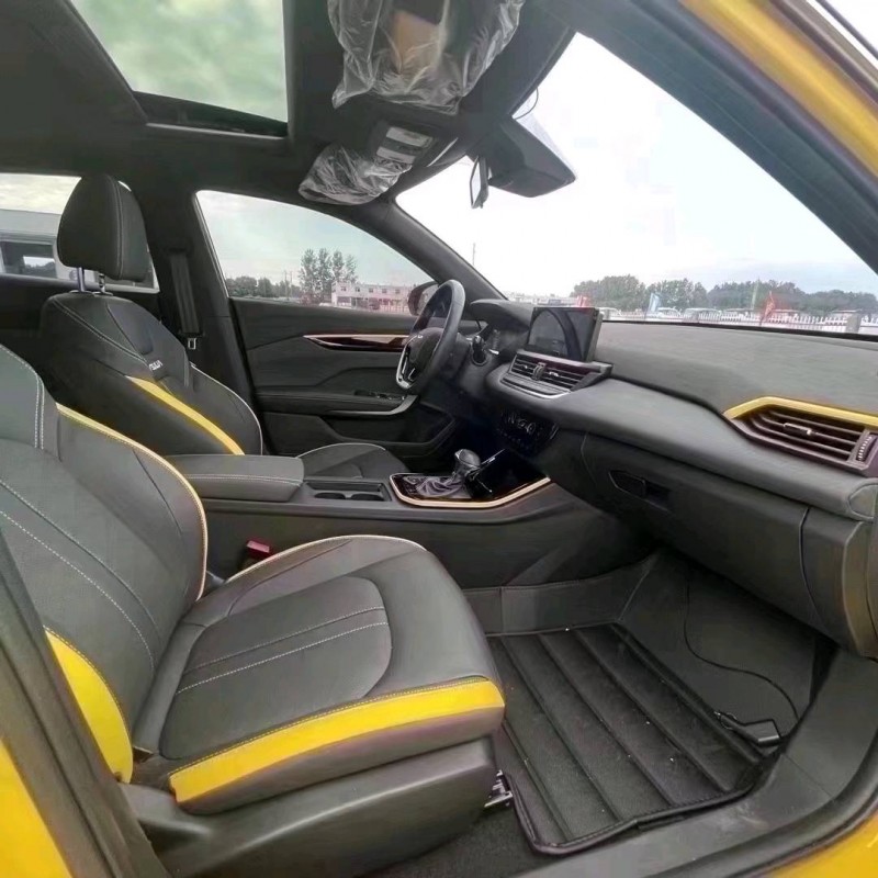 北京22年东风奕炫8