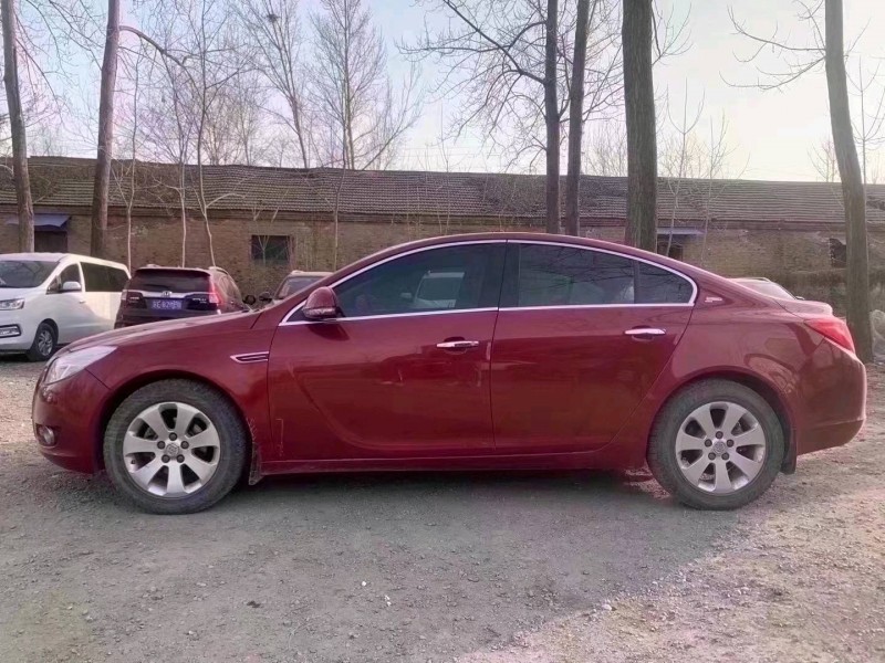 北京10年别克君威3